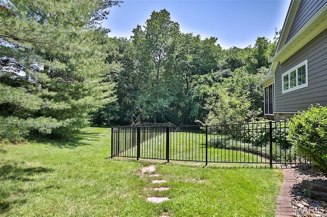 1120 Franklin Ave, Edwardsville, IL 62025 - view of yard