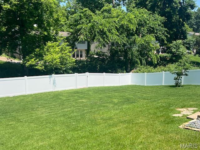 1211 Dorne Dr, Manchester, MO 63021 - view of fenced backyard