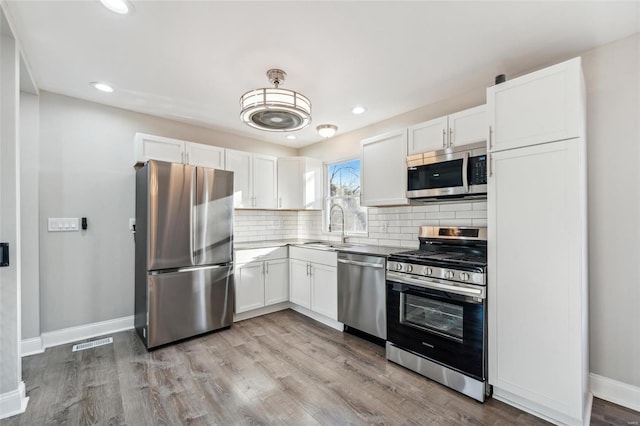 10112 Castle Dr, Saint Louis, MO 63136 - photo 9