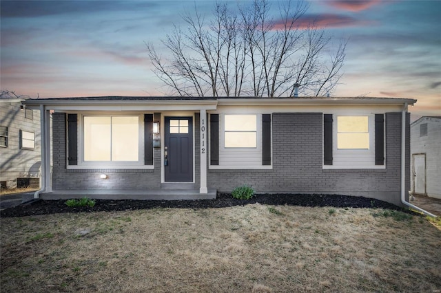 10112 Castle Dr, Saint Louis, MO 63136 - photo 21