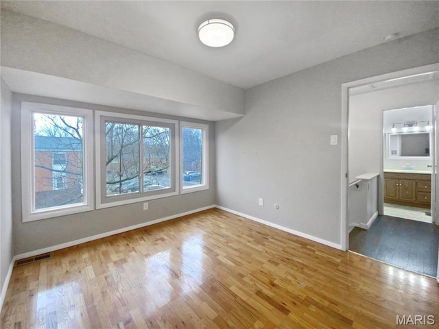 12314 Rossridge Ct, Saint Louis, MO 63146 - photo 17