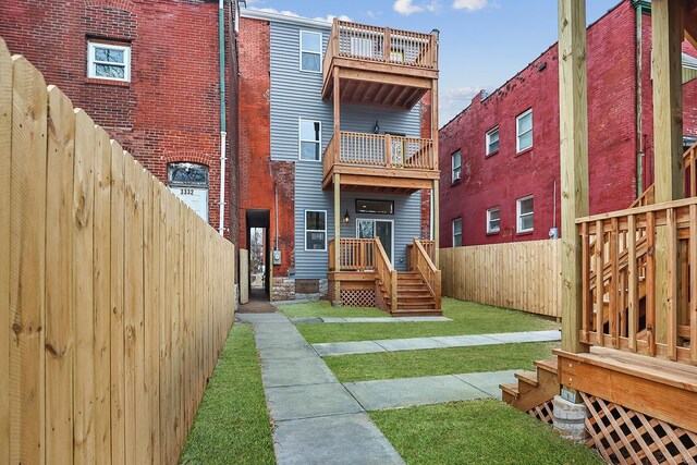 3330 Iowa Ave, Saint Louis, MO 63118 - back of property featuring a balcony
