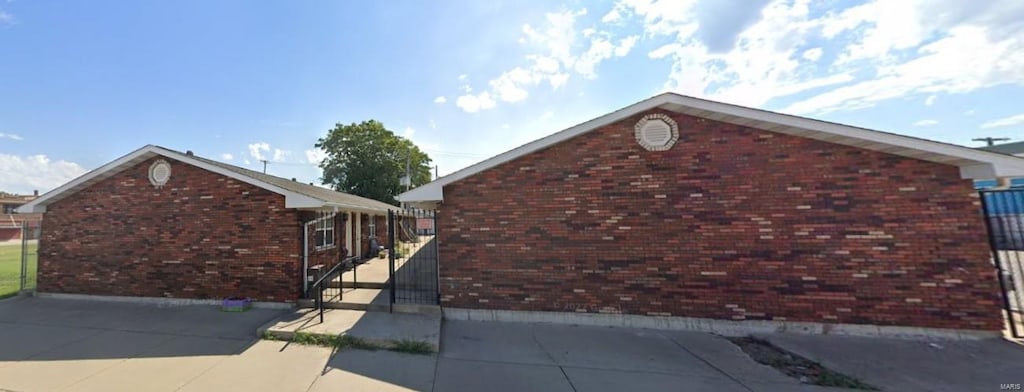 1832 Cleveland Blvd, Granite City, IL 62040 - photo 1