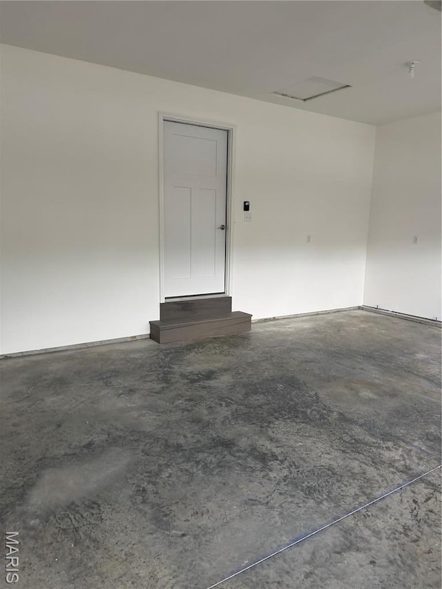 40 Butterfield, Farmington, MO 63640 - view of garage