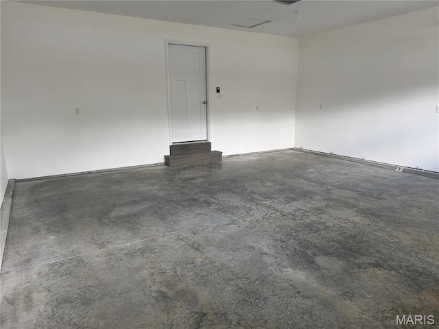 40 Butterfield, Farmington, MO 63640 - view of garage