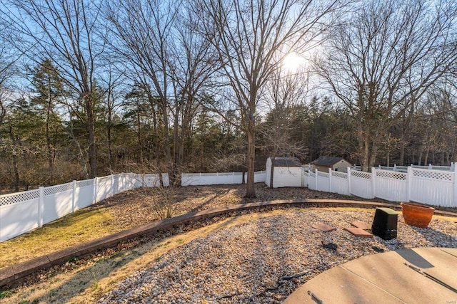 2537 Castle Pines Dr, Imperial, MO 63052 - view of fenced backyard