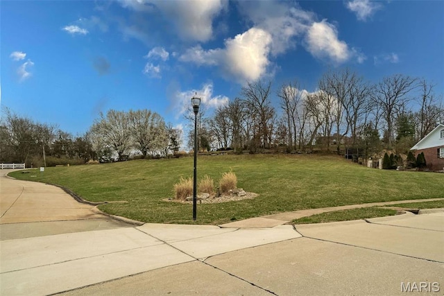 920 Summerset Parc Ln, Fenton, MO 63026
