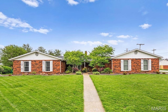 800 N Smiley St, Ofallon, IL 62269 - ranch-style house with a front yard and brick siding