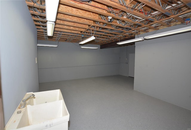 821 Oak Knoll Rd, Rolla, MO 65401 - finished basement with a sink