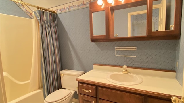 821 Oak Knoll Rd, Rolla, MO 65401 - bathroom featuring wallpapered walls, toilet, vanity, and shower / bath combination with curtain
