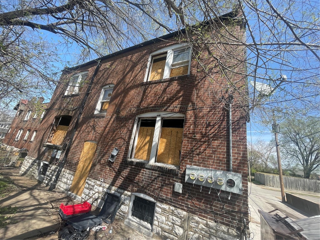 5316 Harney Ave, Saint Louis, MO 63120 - photo 2