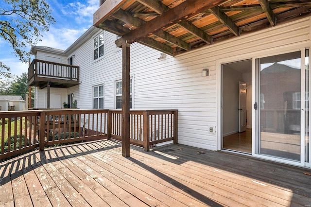 1418 Bluebird Ter, Saint Louis, MO 63144 - view of wooden terrace