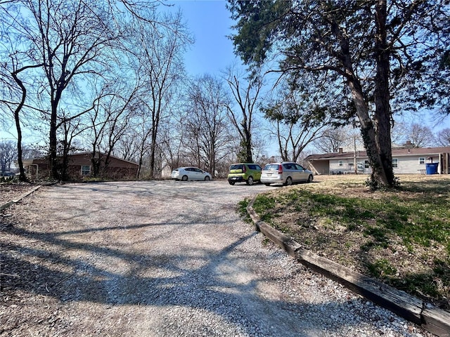 517 Mascoutah Ave, Belleville, IL 62220 - view of dirt / gravel driveway