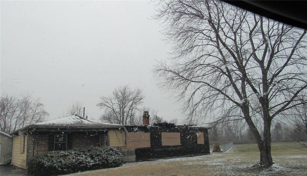 685 Sand Prairie Rd, Granite City, IL 62040 - photo 2