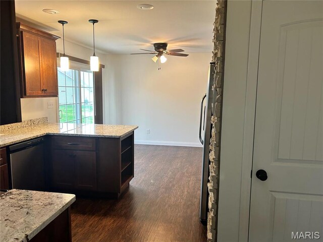 40 Pecan Tree Ln, Farmington, MO 63640 - kitchen featuring dishwashing machine, a peninsula, ceiling fan, and dark wood-style floors