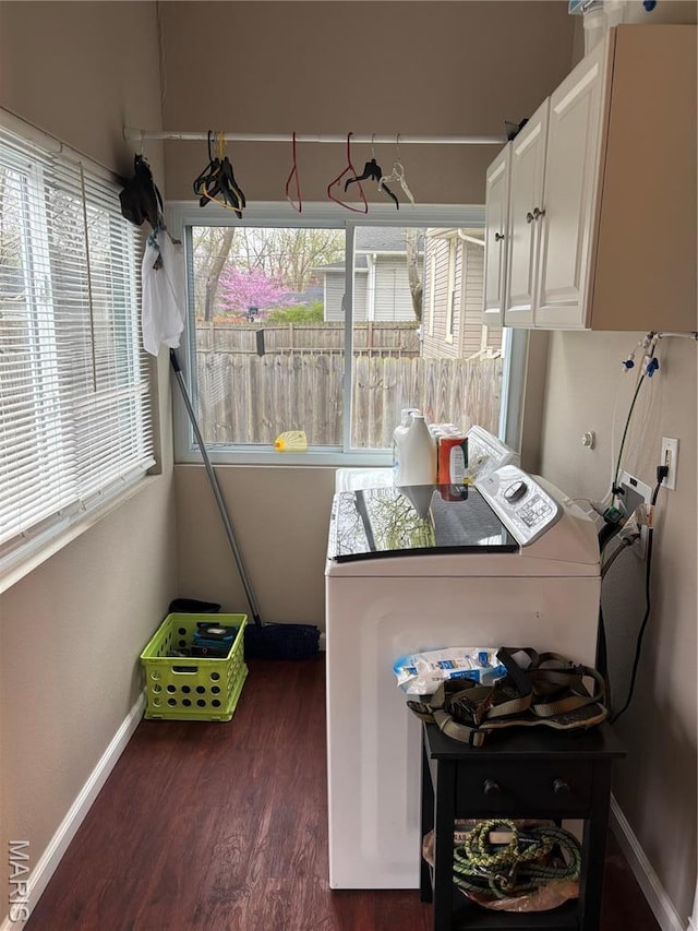 911 Grand Ave, Edwardsville, IL 62025 - laundry room with dark wood-style floors, cabinet space, baseboards, and independent washer and dryer