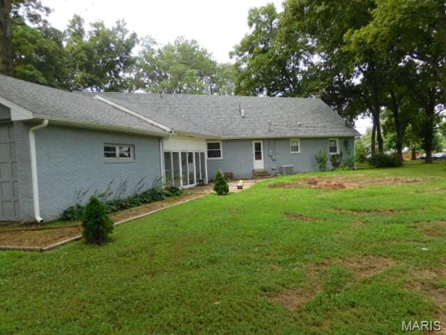 300 N Lakeview Dr, Salem, IL 62881 - photo 4