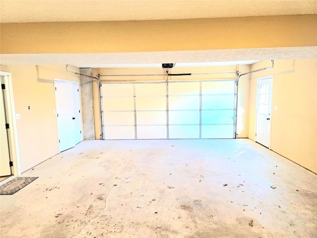 15872 Tundra St, Saint Robert, MO 65584 - garage featuring a garage door opener
