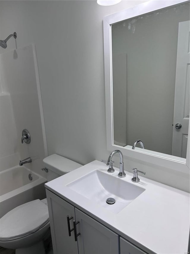1510 N Mapleshade Rd, Cuba, MO 65453 - full bath with toilet, vanity, and shower / washtub combination