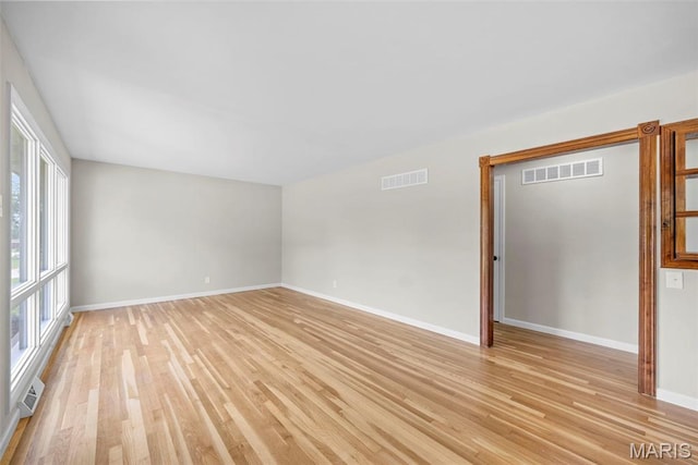 9438 Laguna Dr, Saint Louis, MO 63132 - photo 6