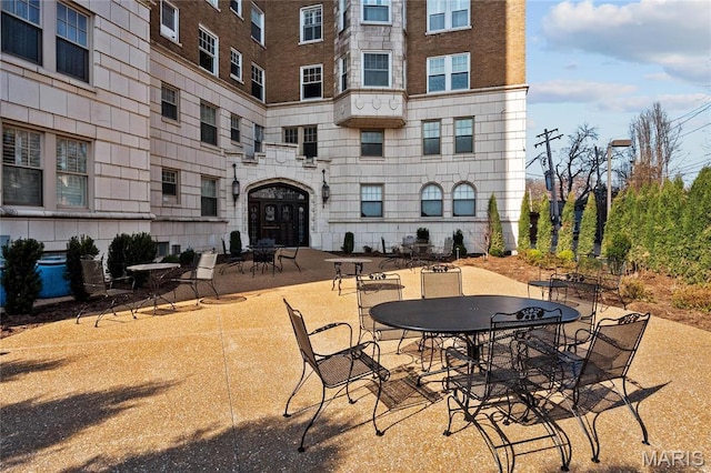 625 S Skinker Blvd Unit 602, Saint Louis, MO 63105 - view of patio
