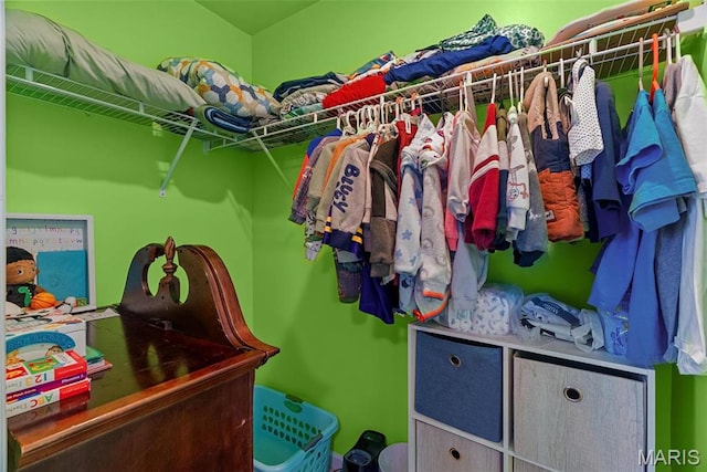757 Fox Creek Dr, Fenton, MO 63026 - view of walk in closet