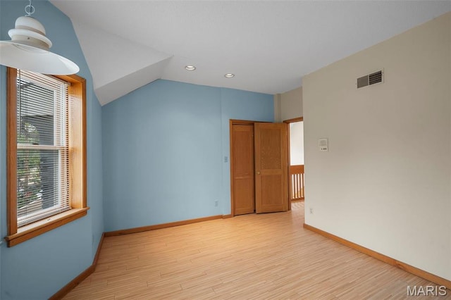 946 Newport Ave, Webster Groves, MO 63119 - photo 29