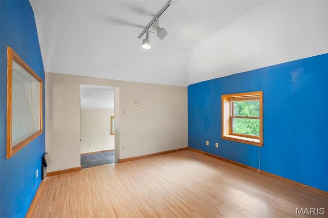 946 Newport Ave, Webster Groves, MO 63119 - photo 34