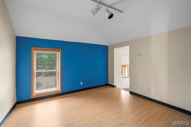 946 Newport Ave, Webster Groves, MO 63119 - photo 37