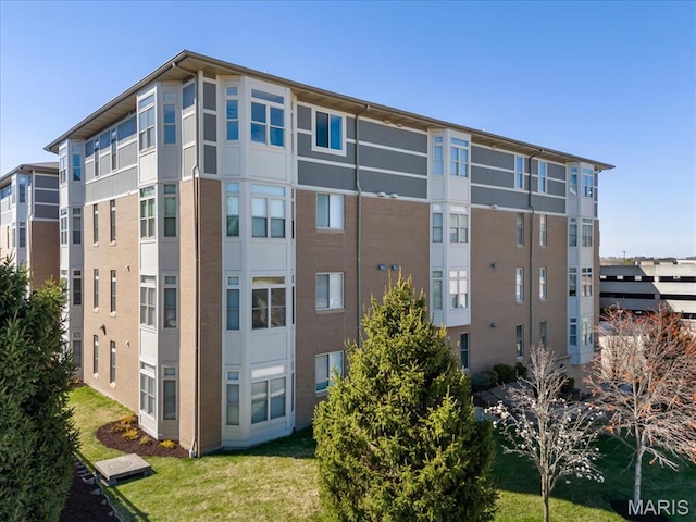 842 N New Ballas Ct Unit 303, Saint Louis, MO 63141 - view of apartment building / complex
