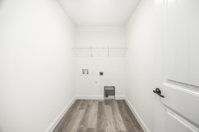 7349 Providence, Edwardsville, IL 62025 - clothes washing area with hookup for an electric dryer, wood finished floors, washer hookup, baseboards, and hookup for a gas dryer