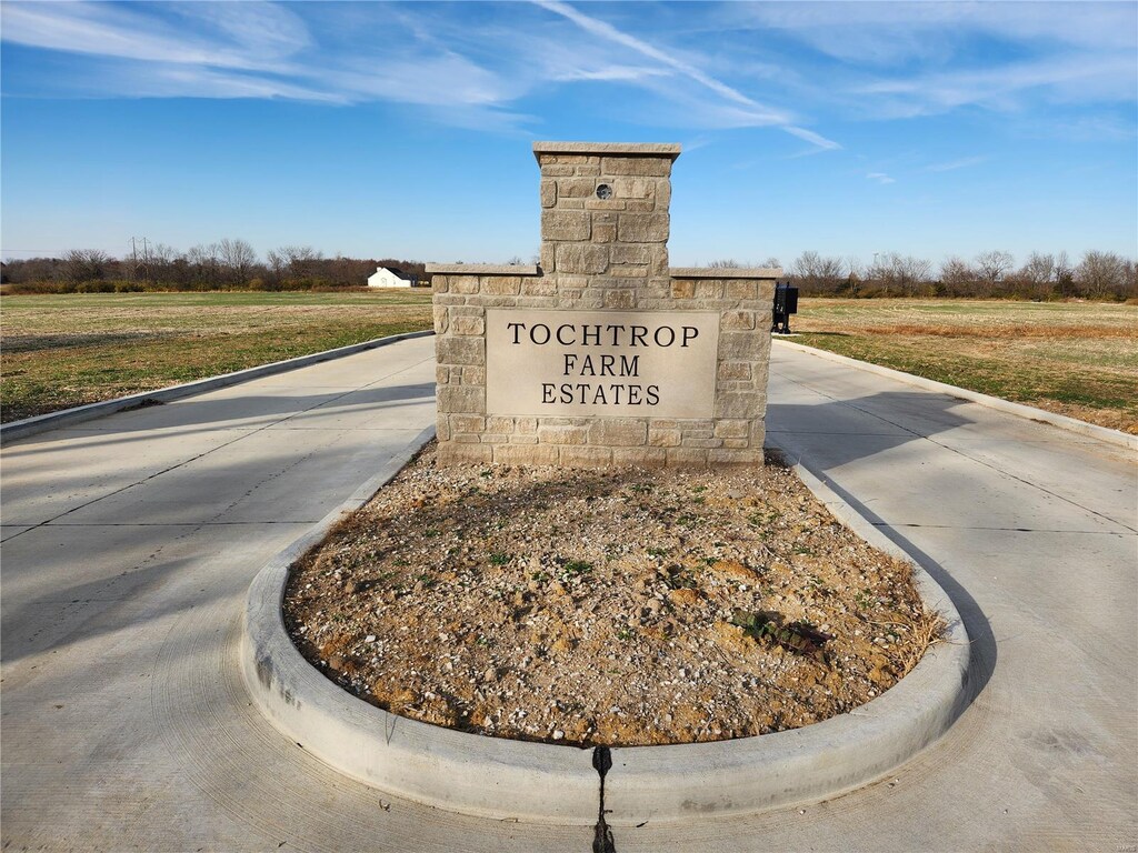 2277 Wilmes Rd, Wentzville, MO 63385