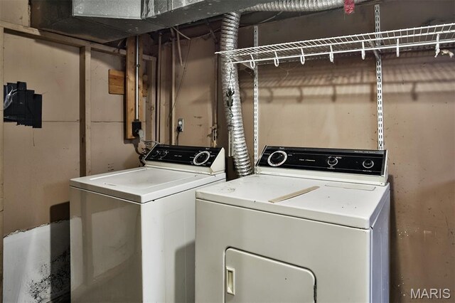 8033 Washington St, Saint Louis, MO 63114 - photo 32