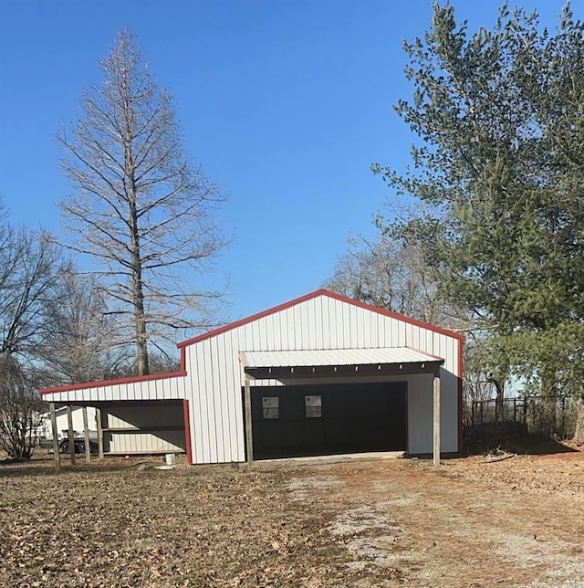 810 E Cedar St, Bertrand, MO 63823 - view of detached garage