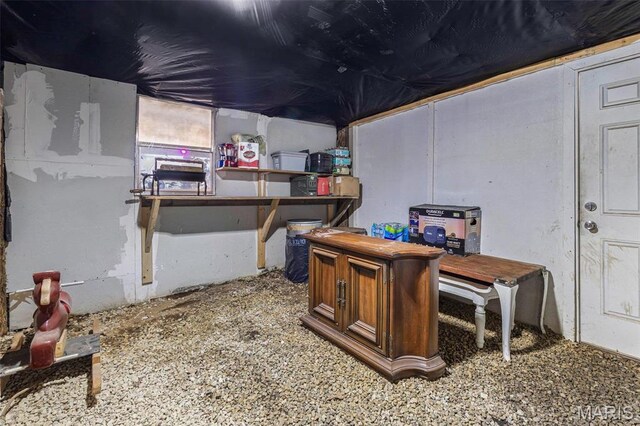 631 Columbia Dr, Bismarck, MO 63624 - view of unfinished basement
