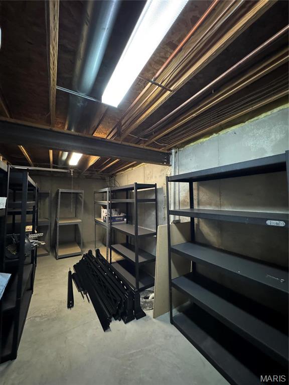 5284 Summer Cir, Imperial, MO 63052 - view of unfinished basement