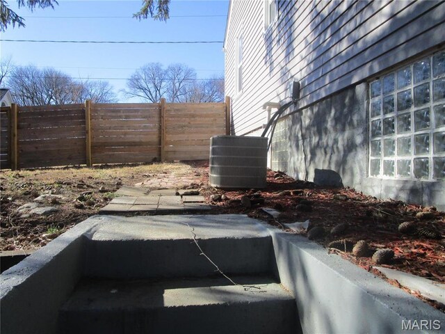 7 Pineview Ln, Collinsville, IL 62234 - exterior view of central AC unit