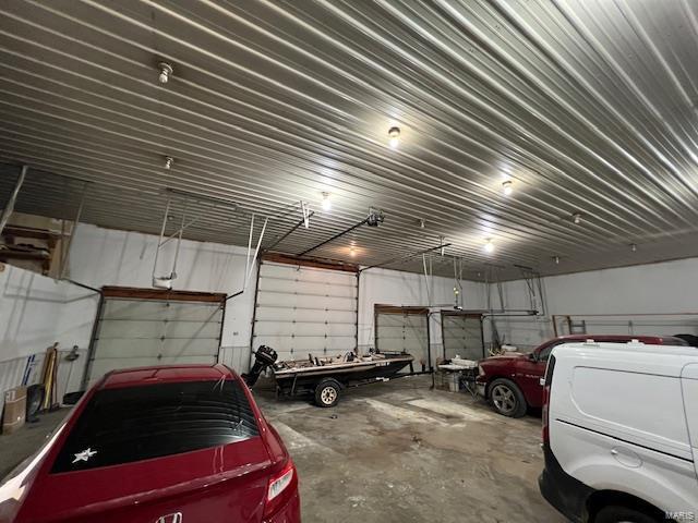 22585 Harlan Ln, Saint Robert, MO 65584 - view of garage