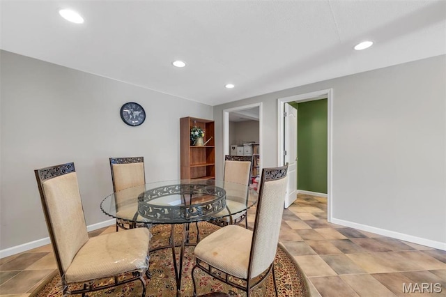 406 Clayton Hollow Dr, Wildwood, MO 63005 - dining area featuring recessed lighting and baseboards