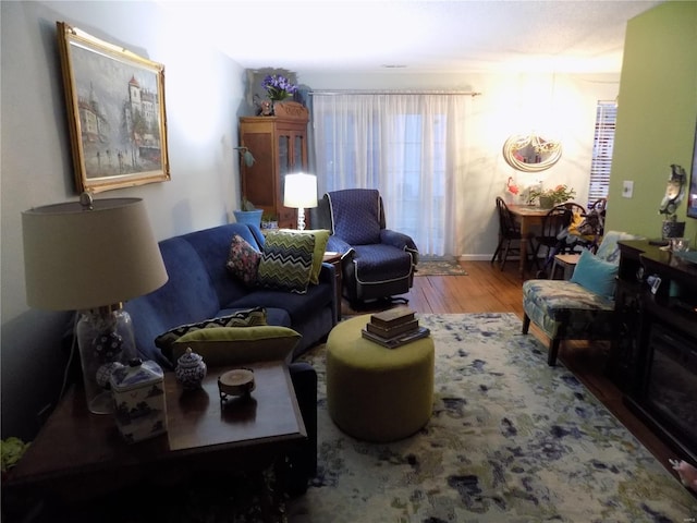 1201 Condo Dr, Rolla, MO 65401 - living area featuring wood finished floors