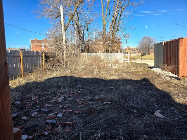 4369 Evans Ave, Saint Louis, MO 63113 - view of yard featuring fence