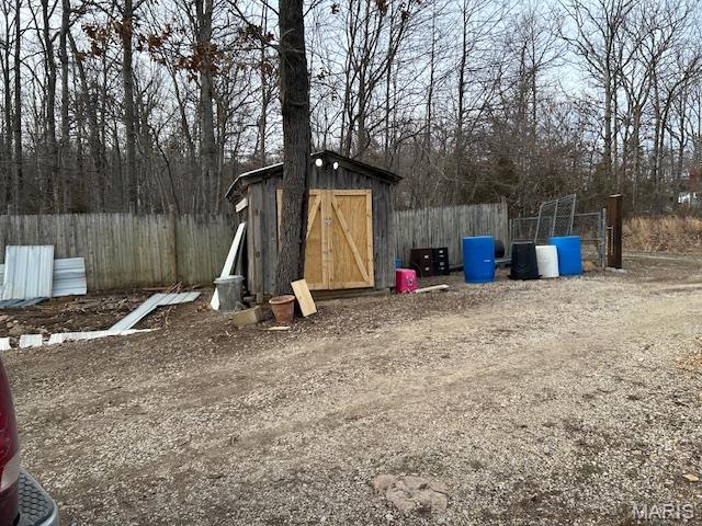 477 W Lakeview Dr, Ironton, MO 63650 - view of yard featuring a storage unit
