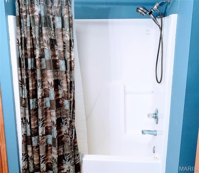 2630 Melody Ln, Cuba, MO 65453 - full bathroom with shower / bath combo