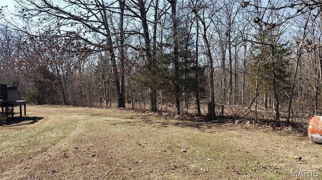 2630 Melody Ln, Cuba, MO 65453 - view of green lawn with a view of trees