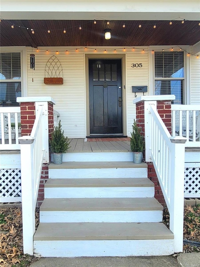 305 Williams St, Washington, MO 63090 - entrance to property with covered porch