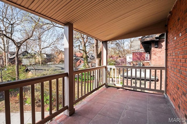 6230 Waterman Ave, Saint Louis, MO 63130 - view of balcony