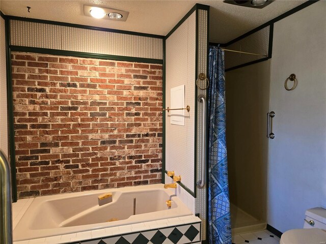 400 Smith Rd, Lebanon, MO 65536 - bathroom with a shower with shower curtain, toilet, and tiled bath
