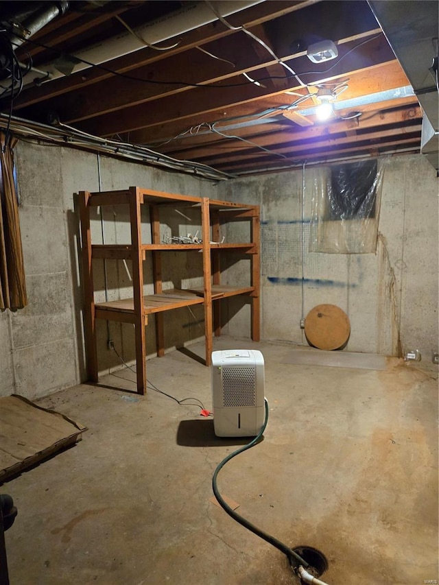 400 Smith Rd, Lebanon, MO 65536 - view of unfinished basement