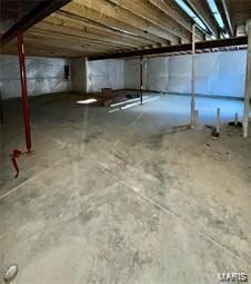 1016 Fox Manor Ct, Staunton, IL 62088 - view of basement