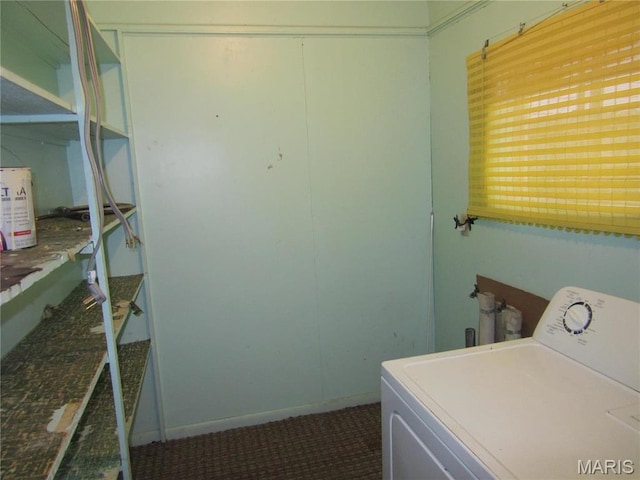 1415 Woodland Rd, Poplar Bluff, MO 63901 - laundry room with washer / dryer